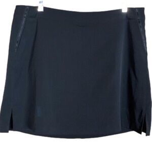 Lady Hagen black golf skort with ribbon trim Size 14